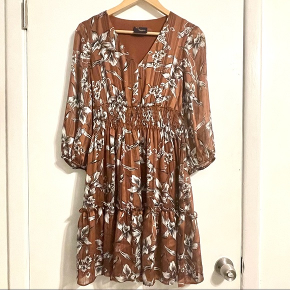 Vneck Smocked Dress - Picture 3 of 9